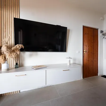 Casa Monika, Mit Panorama Seeblick Nyaraló Pai